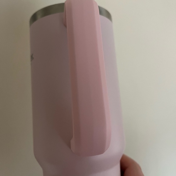 Stanley Quencher 40oz in Petal - Picture 6 of 12